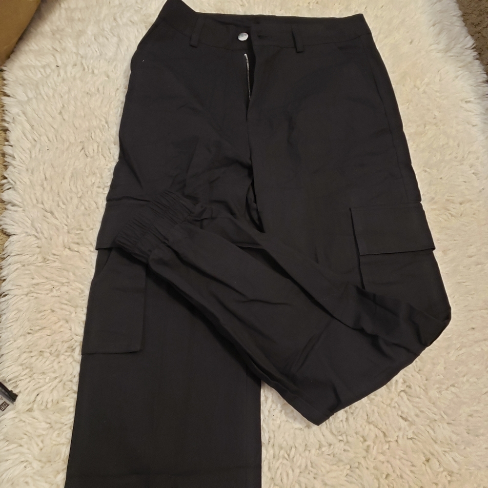 Shein size 4 black cargo joggers